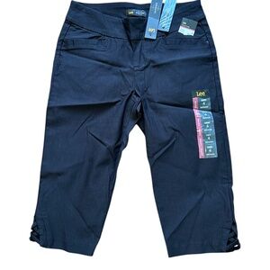 Lee Skimmer Mid Rise Slim Fit Black Capri Size 4 NWT